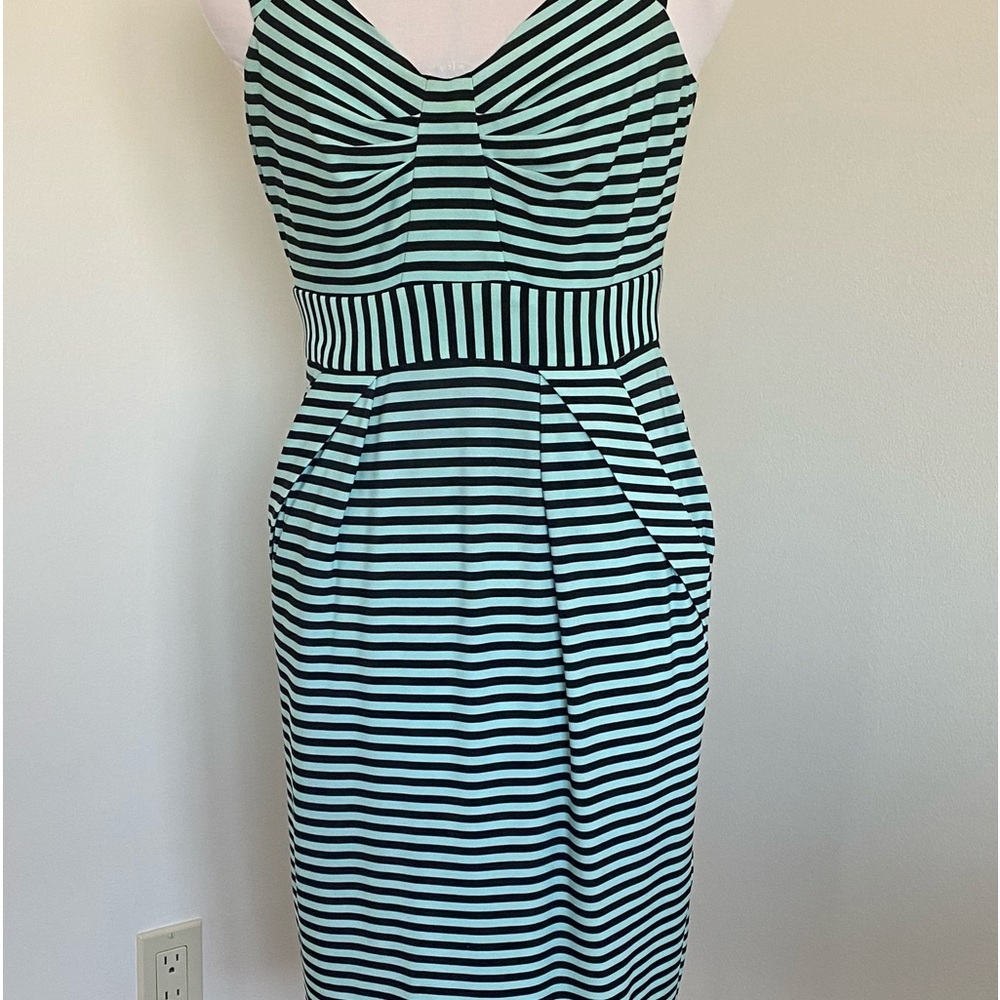 Roz&Ali dress size 4. Turquoise and black stripe.
